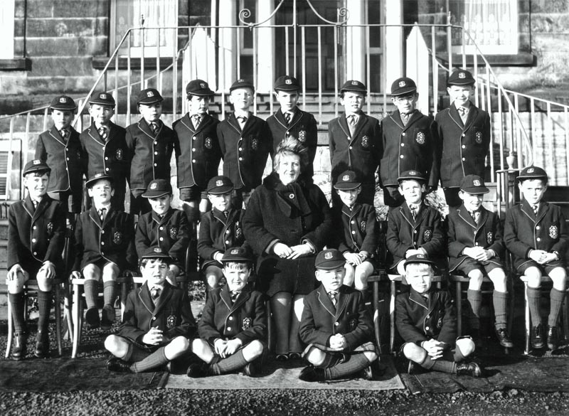 Valerio Nannini.jpg - Photo supplied by Ronald Nannini, father of Valerio Nannini, Valerio is standing directly behind the teacher. Can anyone identify who the teacher was?